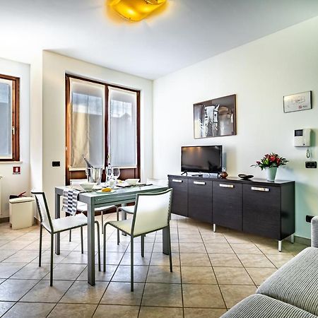 Casa Vacanze Arianna 로시아 외부 사진