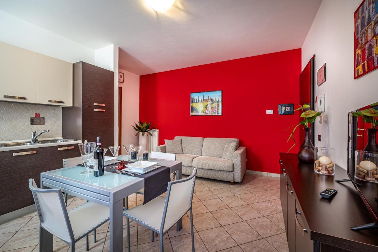 Casa Vacanze Arianna 로시아 외부 사진
