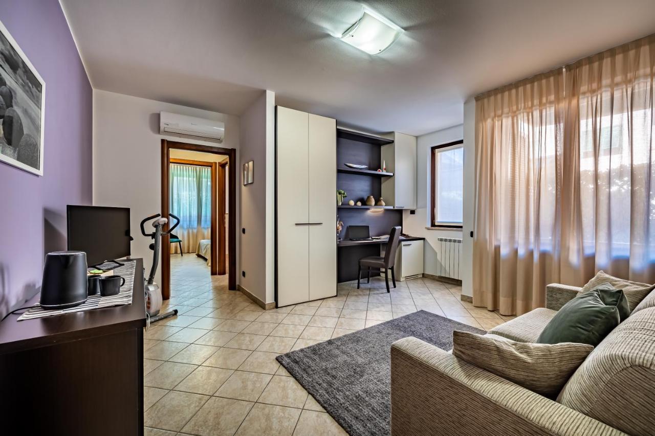 Casa Vacanze Arianna 로시아 외부 사진