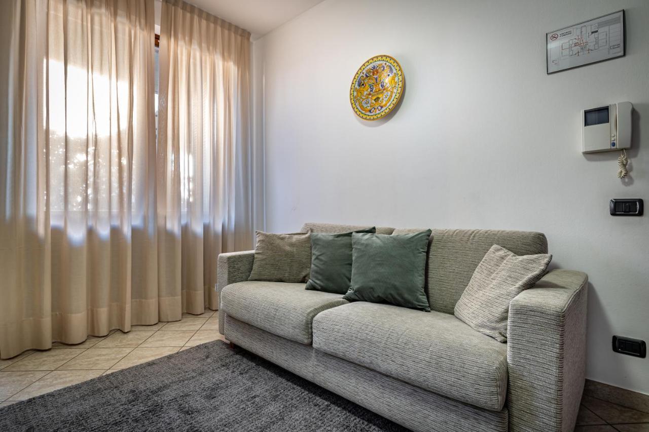 Casa Vacanze Arianna 로시아 외부 사진