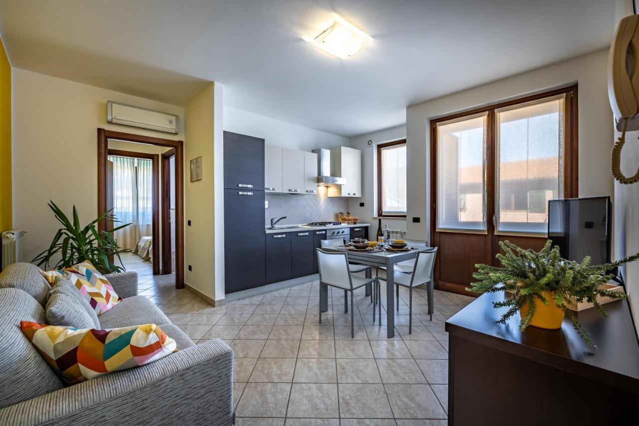 Casa Vacanze Arianna 로시아 외부 사진